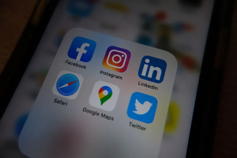 Word of Mouth in the Age of Algorithms: How Adult Content Still Spreads the Old-Fashioned Way